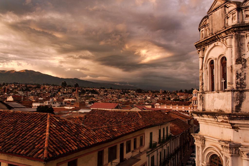 Check Inn Bed And Breakfast Cuenca Exterior photo